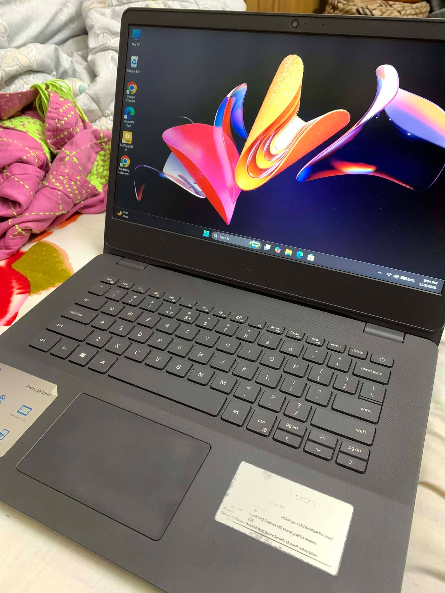 Dell i3 11th Generation RAM 8gB SSD 128gb