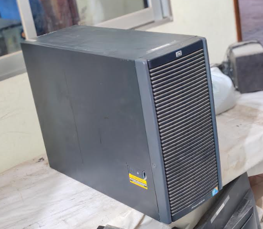 HP ProLiant Tower Server-খুব সশ্রিয়ী মুল্যে বিক্রয় হবে।
